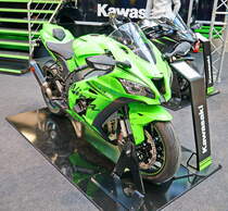 Kawasaki Ninja ZX-10RR. Vierzylinder-Reihenmotor mit 998ccm und 204PS bei 13500U/min. Foto: Berliner Motorrad Tage, BMT, 08.02.2019