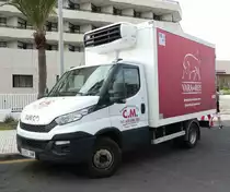 =Iveco Kühlfahrzeug steht im Januar 2019 in Playa de las Americas zur Entladung