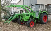 =Deutz D 4506 steht im Februar 2019 bei einem Landmaschinenhändler in Hünfeld