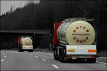 HOYER-Group Impression auf der A45. Zugmaschinen sind DAF&acute;s. (24.02.2009)