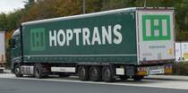 =MB Actros von HOPTRANS rastet im Oktober 2018 an der A 7
