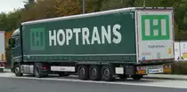 =MB Actros von HOPTRANS rastet im Oktober 2018 an der A 7