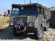 Ein Steyr-Puch Pinzgauer Typ 712M 6x6 Mitte Juli 2018 in Fairford.