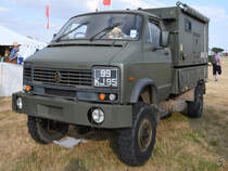 Ein auf Basis des Dodge 50 entstandener britischer Reynolds-Boughton 2 1/2 Tonnen Lkw RB 44 Mitte Juli 2018 in Fairford.