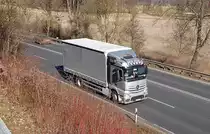 =MB Actros der neuesten Generation unterwegs auf der B 27 im Februar 2019