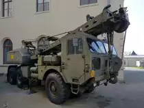 Der Autokran Faun 13t glw (Bw) (LK 1212/485) wurde von Faun in Zusammenarbeit mit O&K entwickelt. (Militärhistorisches Museum der Bundeswehr Dresden, April 2017)