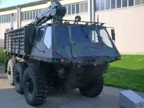 Der Alvis Stalwart MHLC (High Mobile Load Carrier) FV 623 mit Kran im Militärhistorischen Museum der Bundeswehr. (Dresden, April 2017)