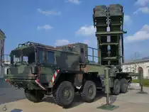 Das bodengestützte Kurzstrecken-Flugabwehrraketen-System MIM-104  Patriot  im Militärhistorischen Museum der Bundeswehr. (Dresden, April 2017)