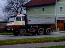STEYR 32S42 eilt in rasanter Fahrt zum nächsten Einsatzort; 111115