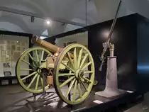 Die französische Mitrailleuse - System Reffye - ist eine 25 schüssige Schnellfeuerwaffe mit einem Kaliber 13mm. (Militärhistorisches Museum der Bundeswehr Dresden, April 2017)