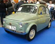=Fiat 500 steht bei den Retro Classics in Stuttgart, 03-2019
