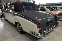 =MB 220 S Cabrio, ausgestellt bei den Retro Classics in Stuttgart, 03-2019