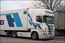 Schweden-POWER: Portraitaufnahme der SCANIA TOPLINE R620 \8/ Zugmaschine der Spedition HINDELANG. (02.03.2009)