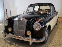 =MB 220 S, Bj. 1958, steht zum Verkauf bei der Technorama Kassel im März 2019