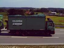 Ein MAN H�ngerzug f�r den Holzsp�netransport.