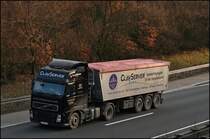 Volvo FH 440PS(?) von CLAY SERVER aus Ostercappeln-Venne ist in Richtung Ruhrgebiet unterwegs. (03.03.2009)