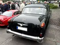 Heckansicht eines 1954´er Opel Kapitän. Oldtimertreffen in Essen-Kettwig am 01.05.2019