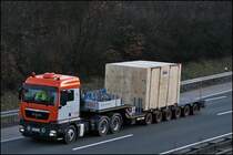 MAN TGX 26.480 der Universal Transport bei L�denscheid. (03.03.2009)