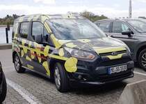 =Ford Tourneo Connect als Lurchimobil steht im Mai 2019 in Kappeln