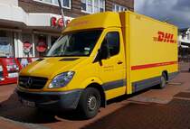 =MB Sprinter von DHL auf Zustelltour in Büsum, Mai 2019