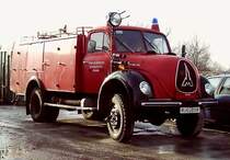 Magirus-Feuerwehr der Freiwilligen Feuerwehr Neunkirchen (R�gen) bei der Wiederinstandsetzung in Stralsund - es m��te 2000 gewesen sein