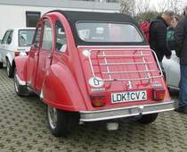 =Citroen 2 CV 6 Club, gesehen bei der Technorama Kassel im März 2019