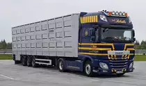=DAF XF-Tiertransporter von Internationale Tiertransporte SCHULTZ rastet im April an der A 7
