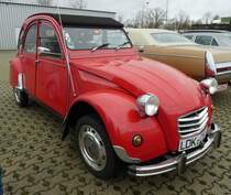 =Citroen 2 CV 6 Club, gesehen bei der Technorama Kassel im März 2019
