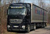 Das Flagschiff von Mercedes-Benz und gleichzeitig auch von Tessari, Actros 1861 BlackEdition, stand in Hagen-Vorhalle abgestellt. Von dieser ca. 200.000 Euro teuren Sonderedition wurden nur 250 St�ck gebaut.