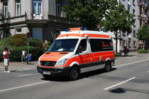 Die Johanniter Mercedes Benz Sprinter ELW am 02.06.19 bei der großen Parade zum Jubiläum 150 Kreisfeuerwehrverband Frankfurt