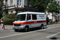 DLRG Frankfurt Mercedes Benz Vario GW am 02.06.19 bei der großen Parade zum Jubiläum 150 Kreisfeuerwehrverband Frankfurt