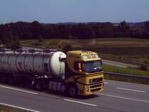 Ein Volvo Tanklaster