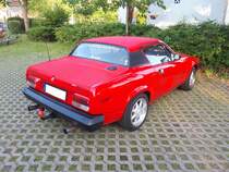 Heckansicht eines Triumph TR7 Coupe im Farbton pimento red. Mülheim an der Ruhr am 22.02.2019.