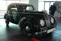 =DKW F 10 Cabriolet, Bj. 1950, 684 ccm, 20 PS, ausgestellt im Audi-Museum Ingolstadt im April 2019. Von diesem DKW F 10 wurden ingesamt 195 Cabriolets und Limousinen gefertigt.