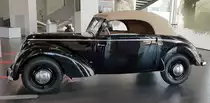 =DKW F 10 Cabriolet, Bj. 1950, 684 ccm, 20 PS, ausgestellt im Audi-Museum Ingolstadt im April 2019. Von diesem DKW F 10 wurden ingesamt 195 Cabriolets und Limousinen gefertigt.