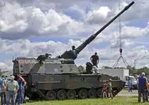 Panzerhaubitze 2000 beim Tag der Bundeswehr in Koblenz - 15.06.2019