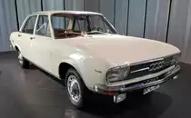=Audi 100, Bj. 1969, 1760 ccm, 80 PS, gesehen im Audi-Museum Ingolstadt im April 2019. Von dieser Modellreihe wurden von 1968 - 1976 827474 Fahrzeuge produziert.