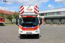 Neue Feuerwehr Aschaffenburg IVECO Magirus DLK 23/12 am 10.05.19 bei einen Fototermin 