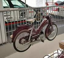 =DKW Hummel Luxus, Bj. 1957, 49 ccm, 1,35 PS, gesehen im Audi-Museum Ingolstadt im April 2019.