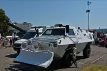 Gepanzertes Spezialfahrzeug der luxemburgischen Polizei war beim „Tag der Polizei in Mersch“ ausgestellt. 30.06.2019
Technische Daten:  Hersteller: Thyssen Maschinenbau-Schutztechnik Gmbh; Typ 170; Gewicht 11650 Kg; L 6,27 m; B 2,50 m; H 3,63 m;  6 Zylinder Dieselmotor mit 170 PS; 5657 ccm; bietet 9 Personen Platz im Inneren.
