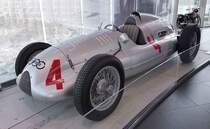 =Auto Union Typ D,  Bj. 1939, V 12 Motor mit 485 PS, 2985 ccm, im Audi-Museum Ingolstadt im April 2019.