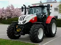 STEYR-4125 CVT ecotech profi, am Parkplatz der HTL-Ried; 180415