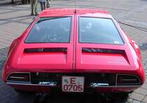 Blick auf die zweigeteilte Heckklappe des Mangusta