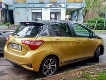Zweifarbiger Toyota Yaris. Foto: Pecs (HU), Mai 2019.