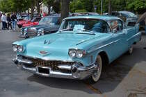 Cadillac Series 62, BJ 1958, Zyl. 8, 6000 ccm, 330 Ps, im Bild festgehalten am 14.07.2019 in Remich beim Oldtimertreff.