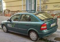 Opel Astra G des städtischen Fernsehsenders. Foto: Pecs (HU), Juni 2019.