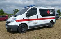 =Opel Vivaro des DRK KV ESCHWEGE steht auf dem Besucherparkplatz der Rettmobil 2019 in Fulda, 05-2019