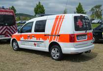 =VW Caddy vom DRK KV PEINE, abgestellt auf dem Besucherparkplatz der Rettmobil 2019 in Fulda, 05-2019