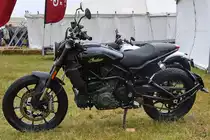 Eine Indian FTR 1200 war Anfang Juli 2019 in Fairford zu entdecken.