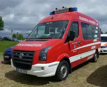 =VW Crafter als MTW der Feuerwehr RAUENBERG, abgestellt auf dem Besucherparkplatz der Rettmobil 2019 in Fulda, 05-2019